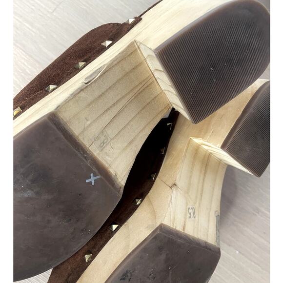 Steve Madden Brooklyn 1 Studded Suede Platform Clogs 8.5 Cognac - Picture 9 of 10